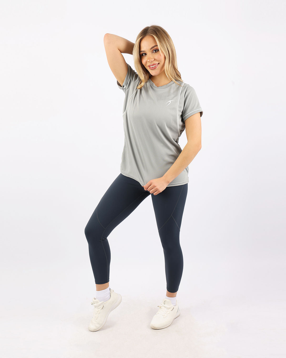 Ultra-Soft Cropped Gray T-Shirt-Atum -49991335