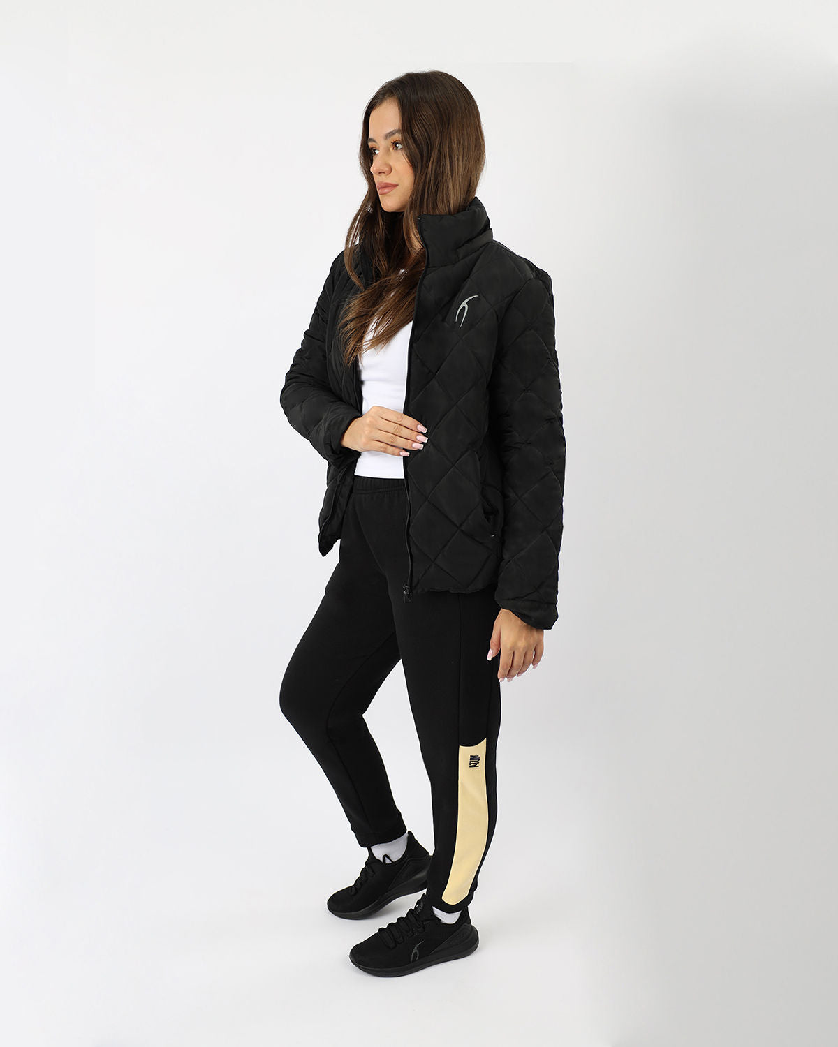 Essential Women's Black Sweatpants-Atum -16642975