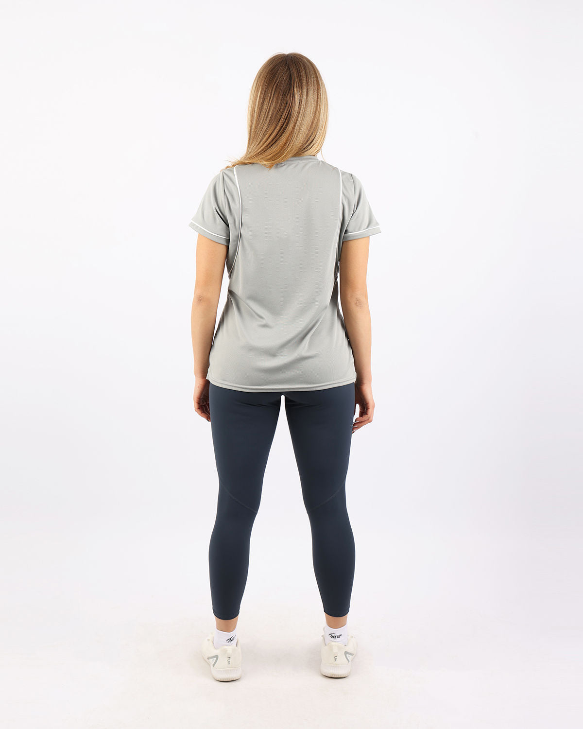 Ultra-Soft Cropped Gray T-Shirt-Atum -2222233