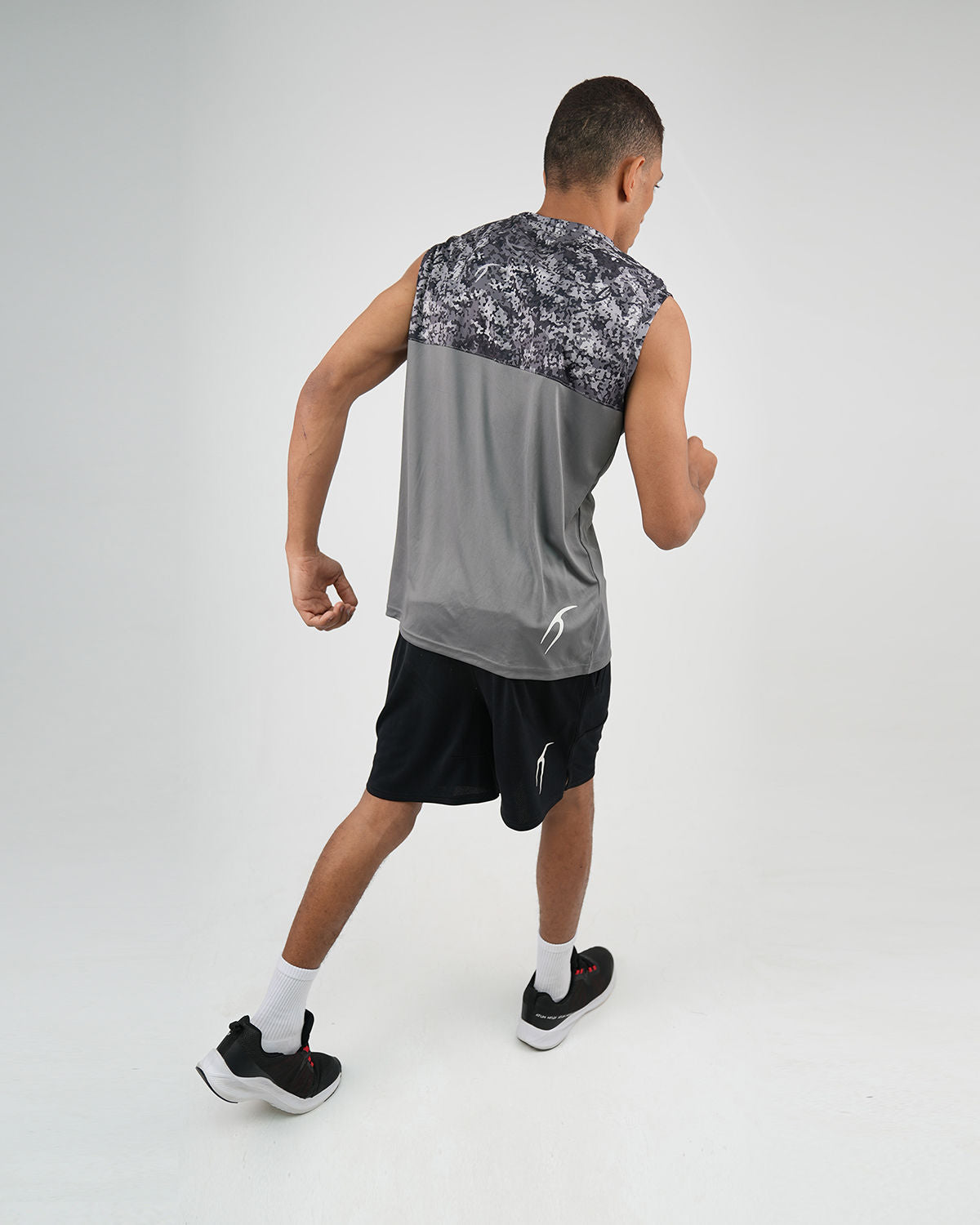 Hi-Dri Cut-Off Black Tank Top-Atum -83543357