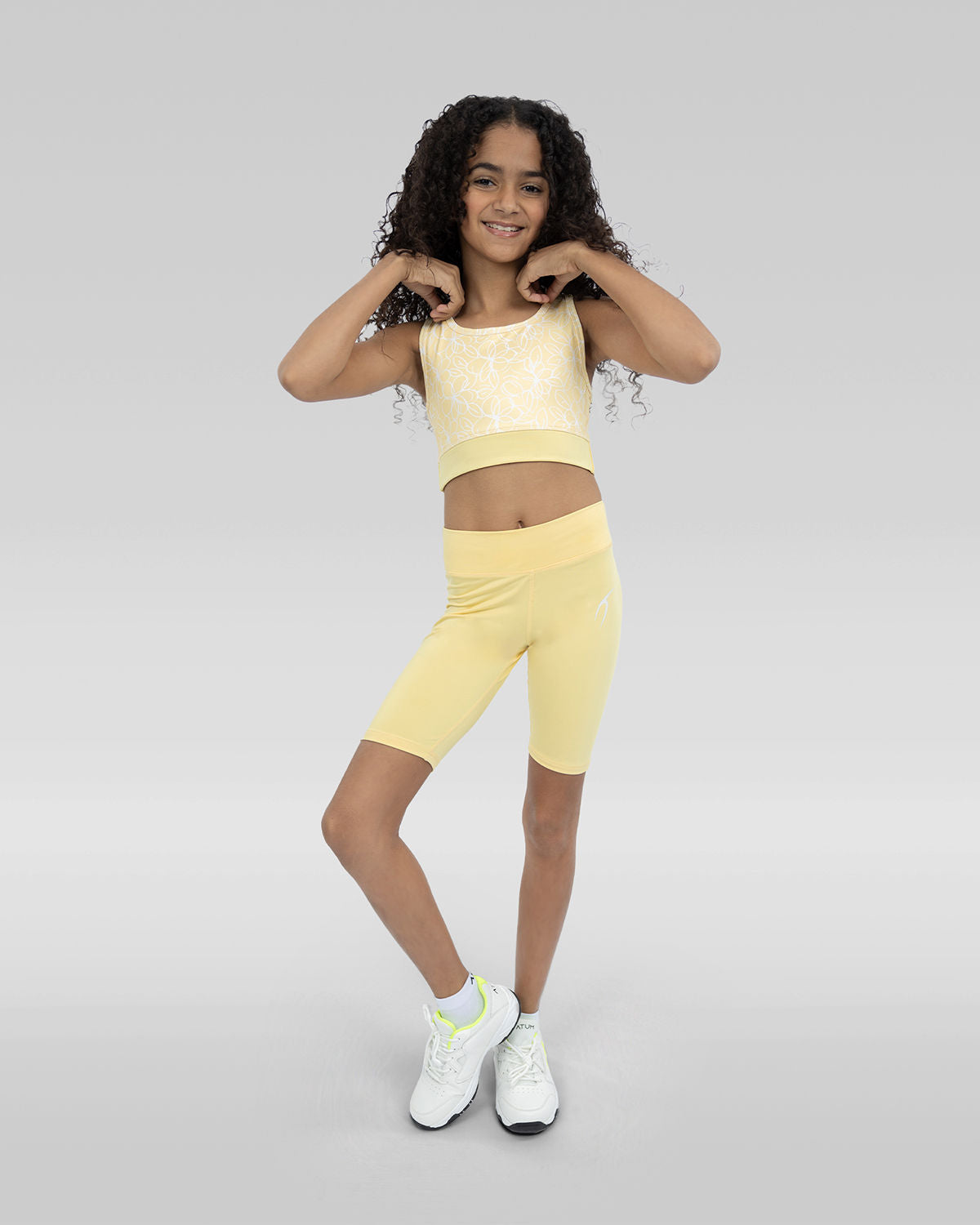 Simple and Smooth Girls Short Leggings