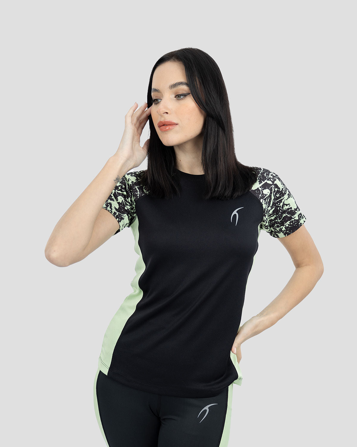 Women's Short Sleeves Black T-Shirt