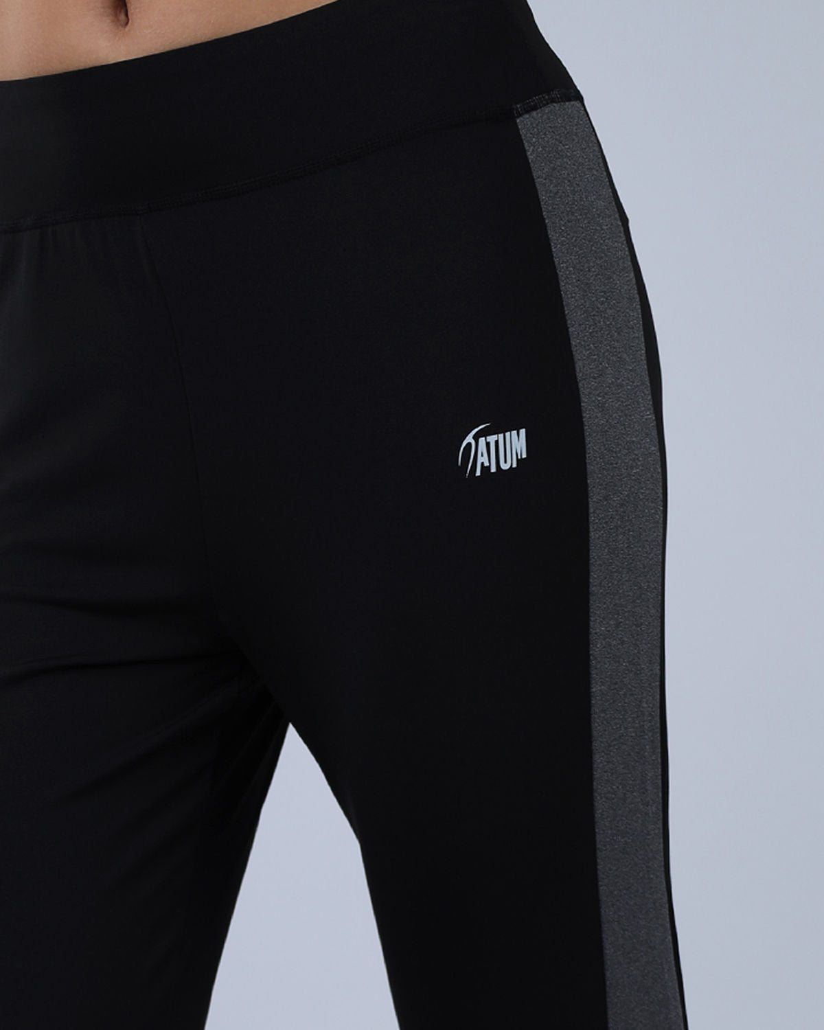Stride Contrast Panel Black Pants-Atum -25660622
