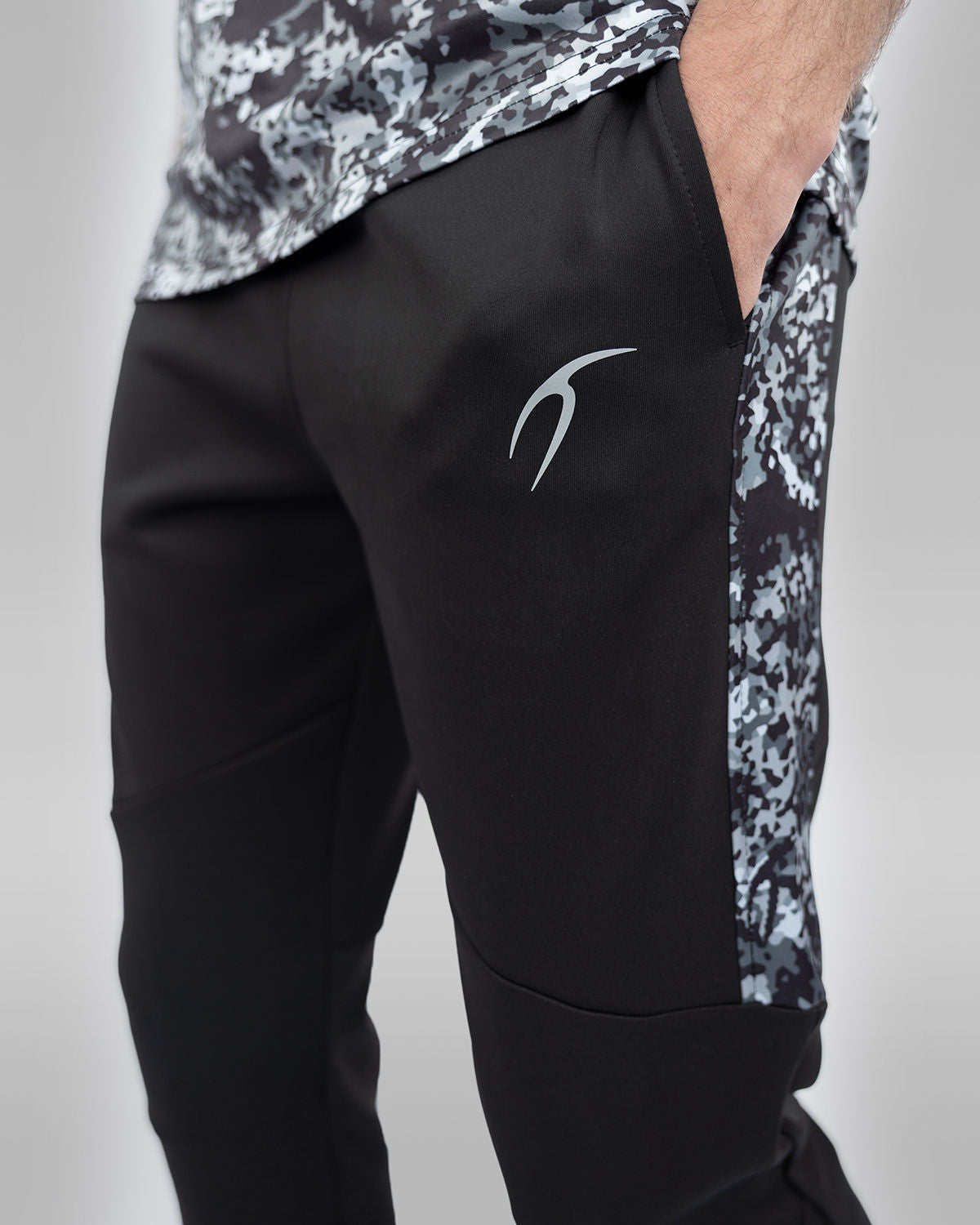 Men's Ultimate Black Pants-Atum -54502502
