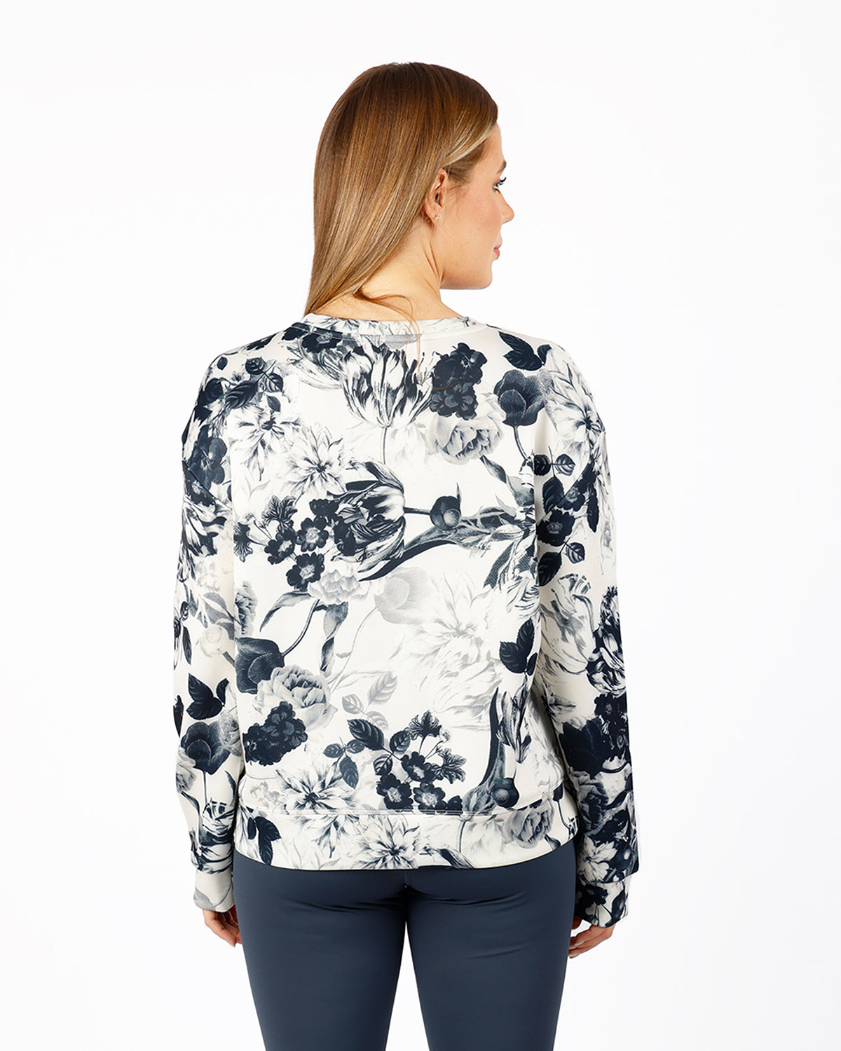 Modern Flora Navy Top-Atum -19488240