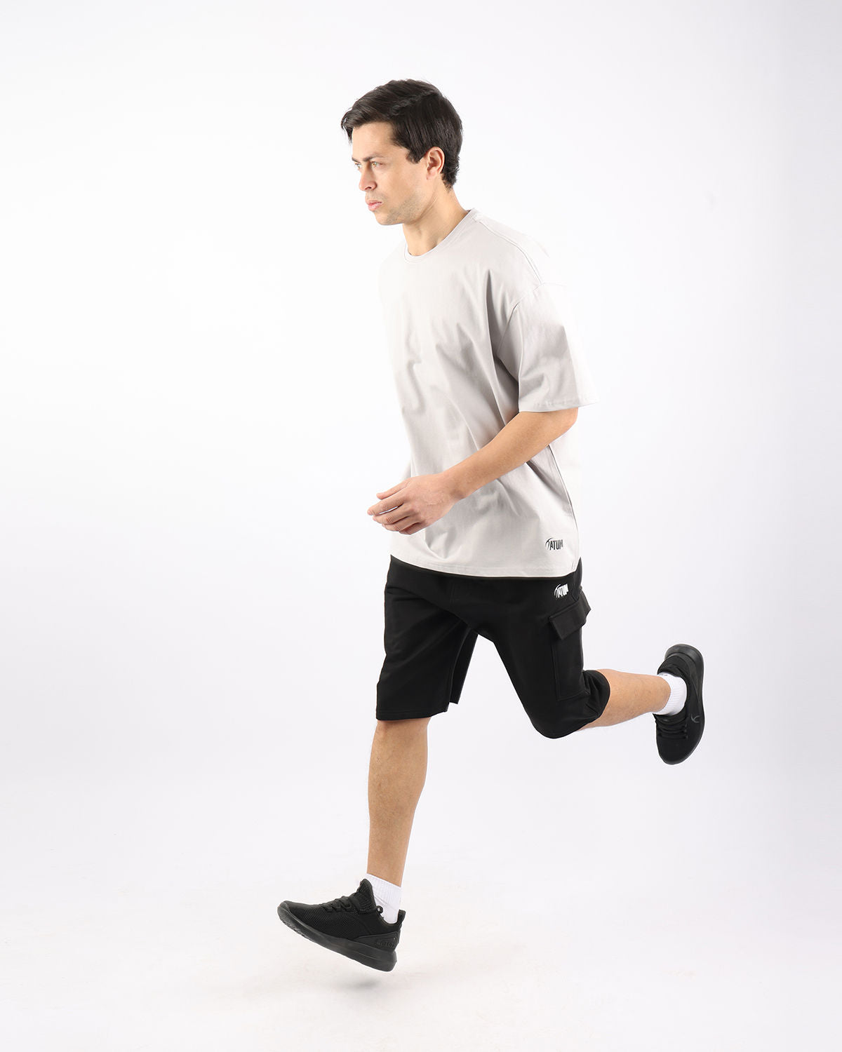 Essential Cargo Men's Black Shorts-Atum -57449561