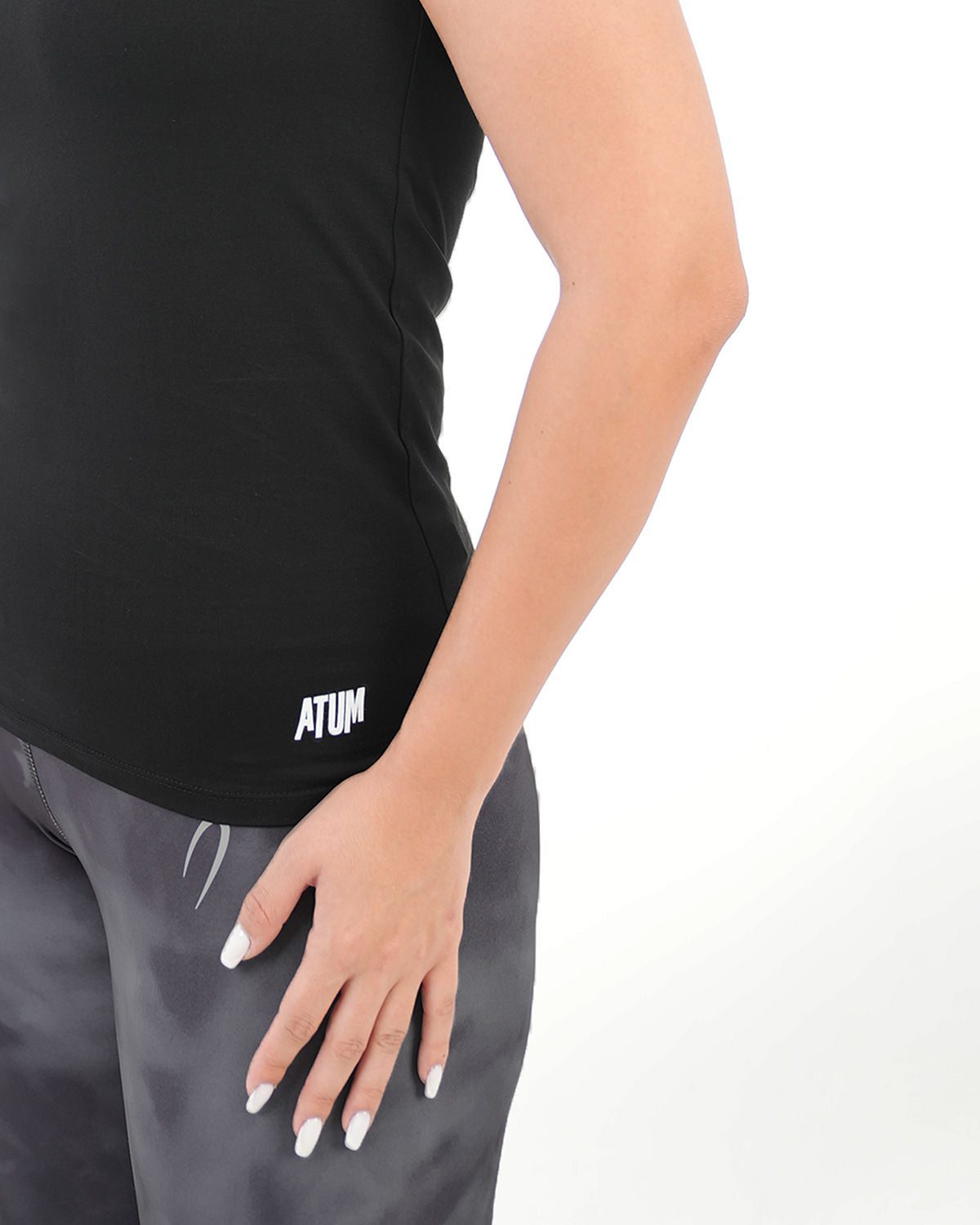 Basic Black Tank-Top-Atum -4668781