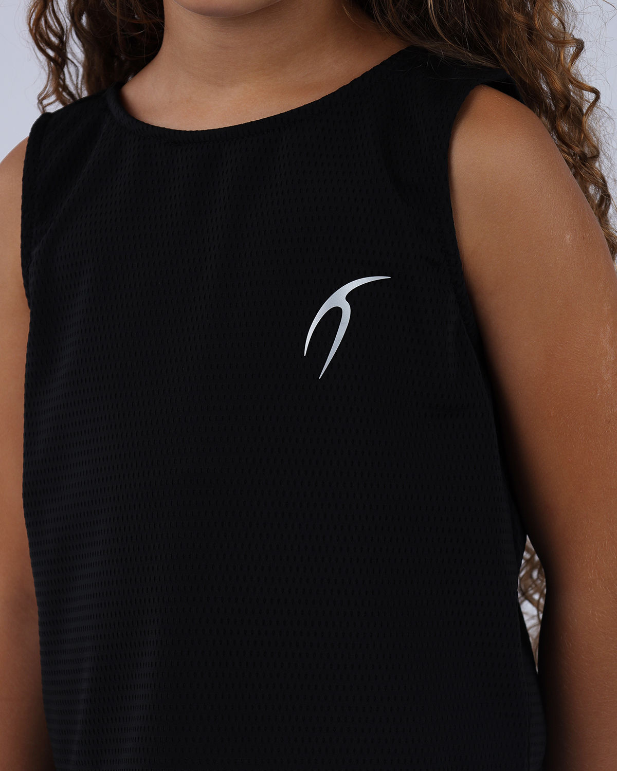 Ultra Sleeveless Cropped Black T-Shirt-Atum -51491372