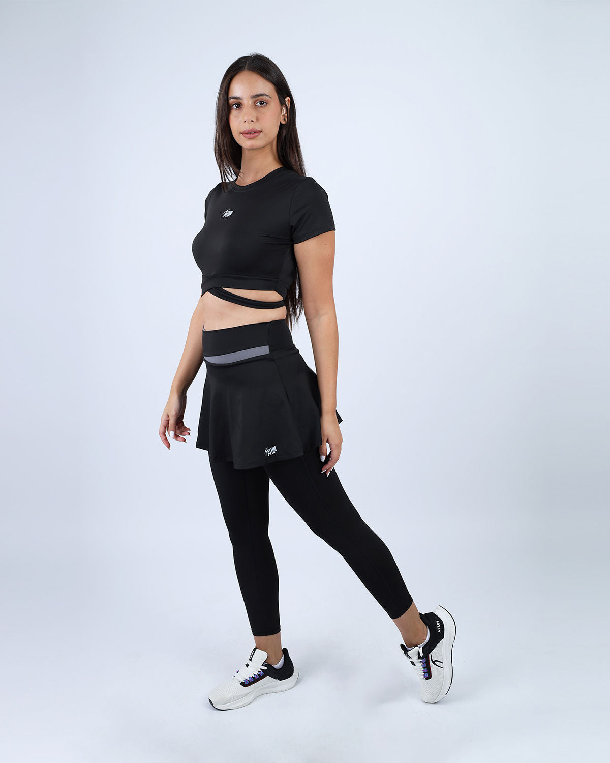Twisted Short Sleeves Black Crop Top-Atum -24893405