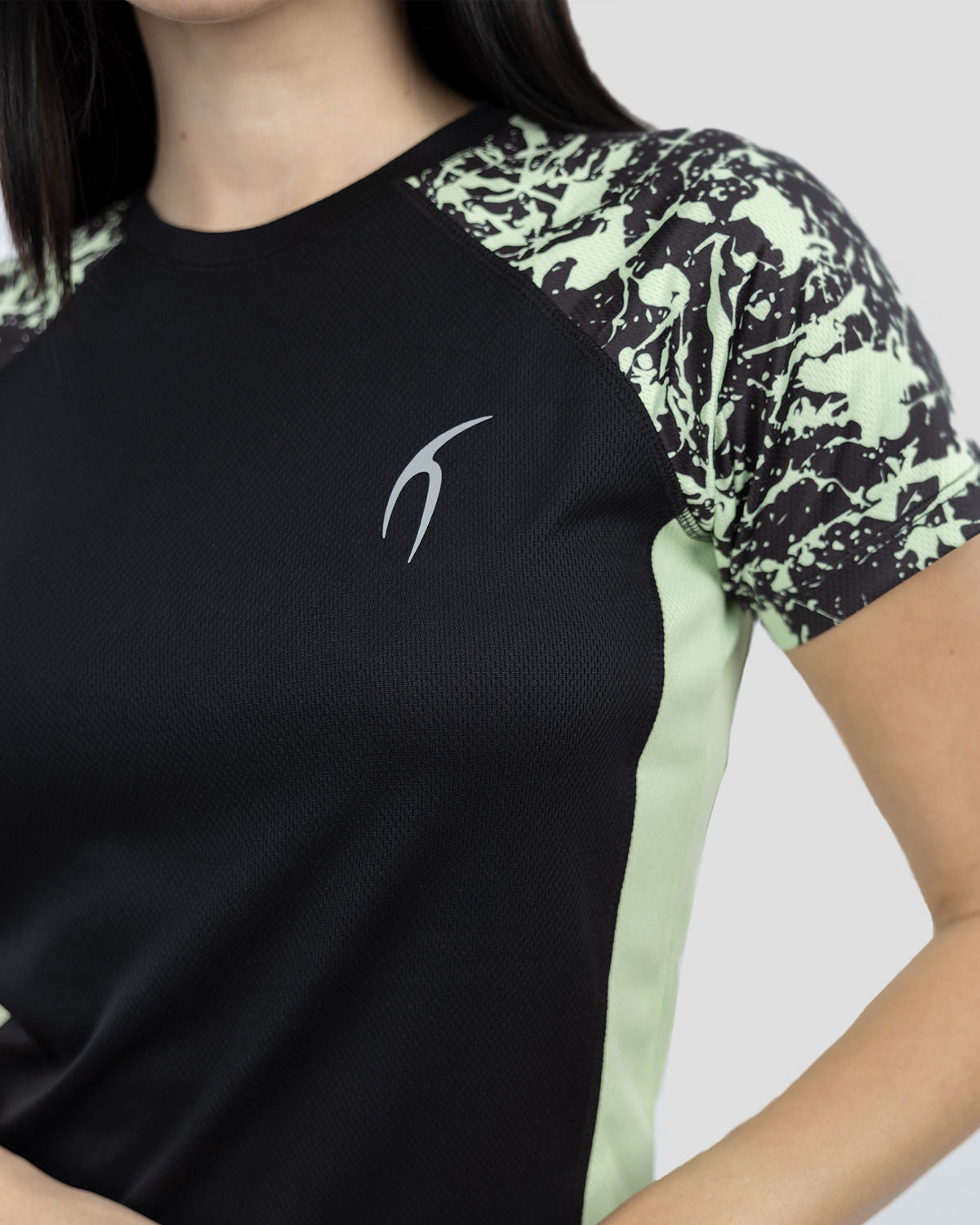 Women's Short Sleeves Black T-Shirt-Atum -86030672