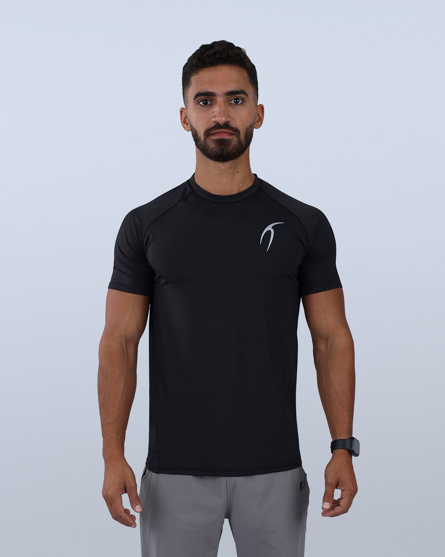 قميص اللياقة البدنية Dri-FIT بأكمام قصيرة