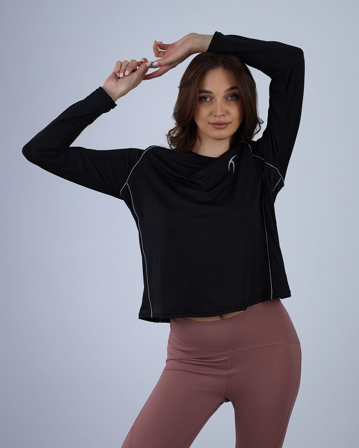 Slim Long Sleeve Black Top-Atum -58909996
