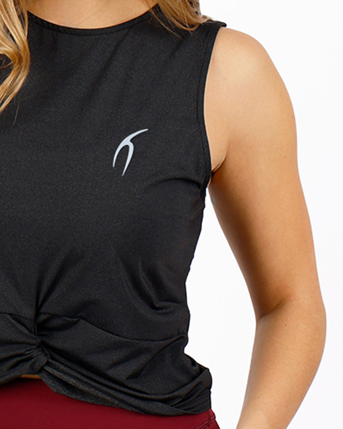 YOGA Twist Cropped Black Tank Top-Atum -18792017