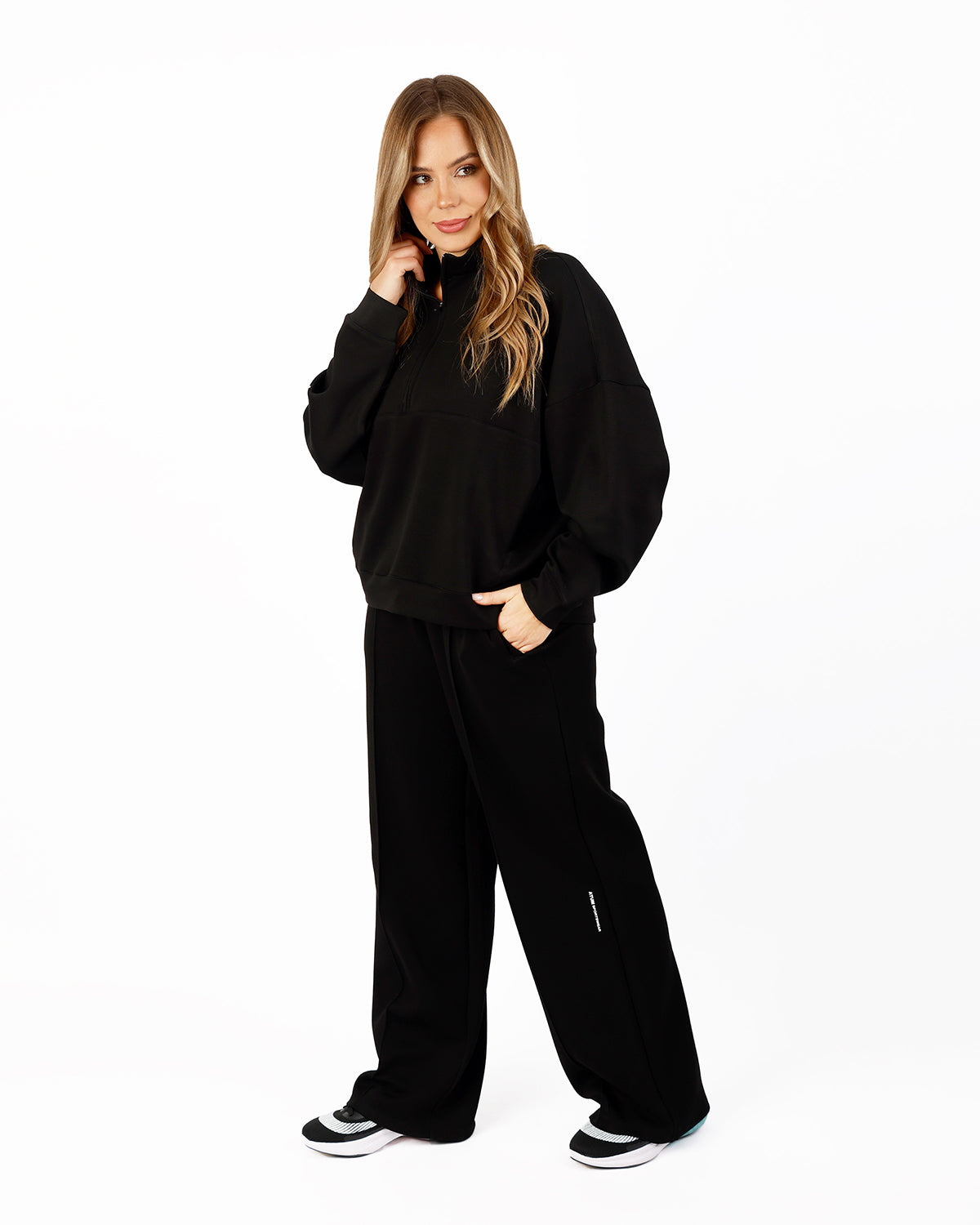 HalfZip Women's Black Tracksuit-Atum -95009634
