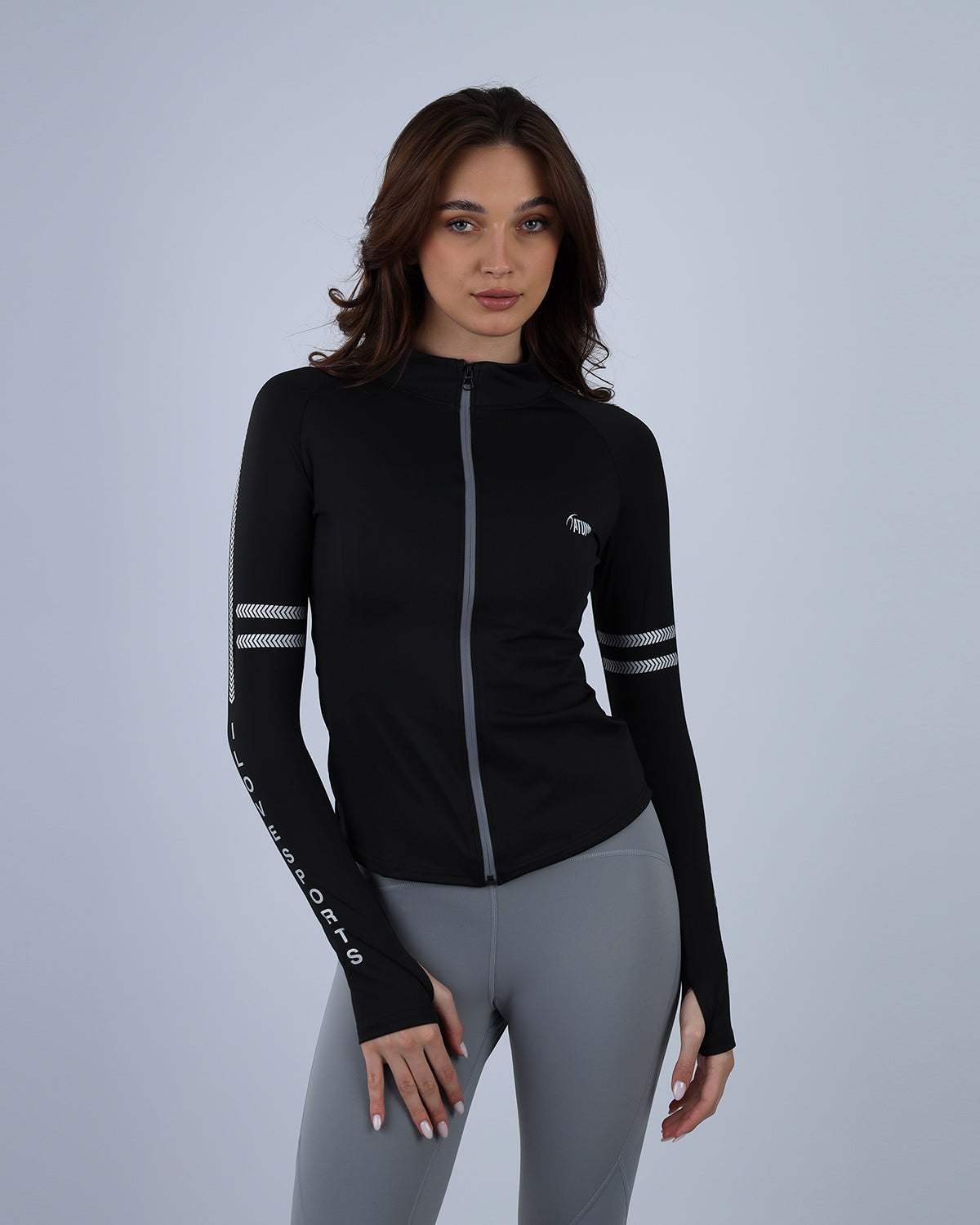  Athleisure Inspireجاكيت نسائي بسحاب من 