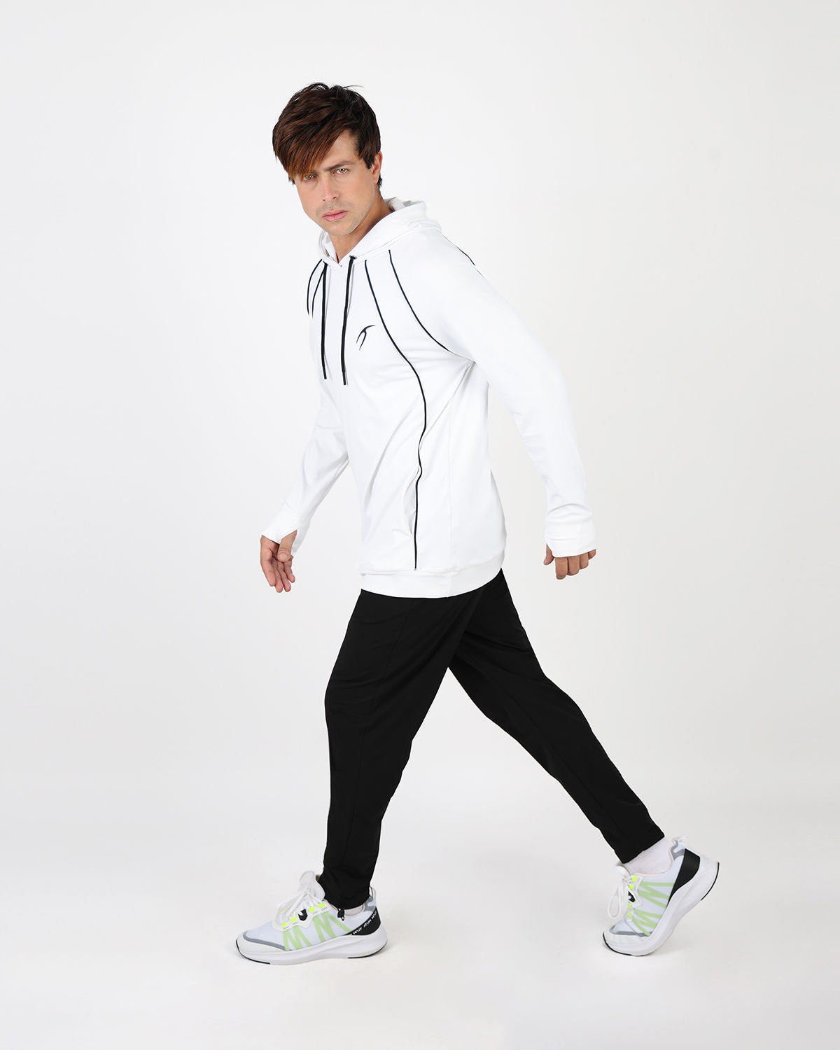 Long-Sleeve Training White Hoodie-Atum -3623329