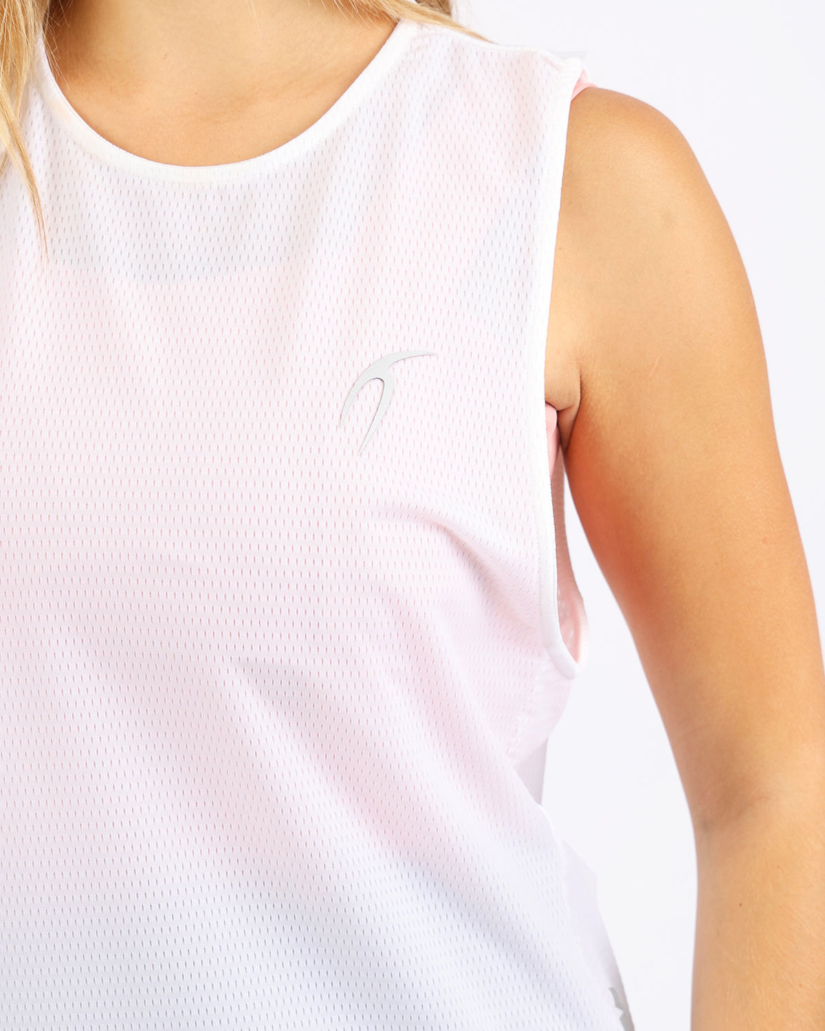 Victory Sleeveless White Tank Top-Atum -60162127
