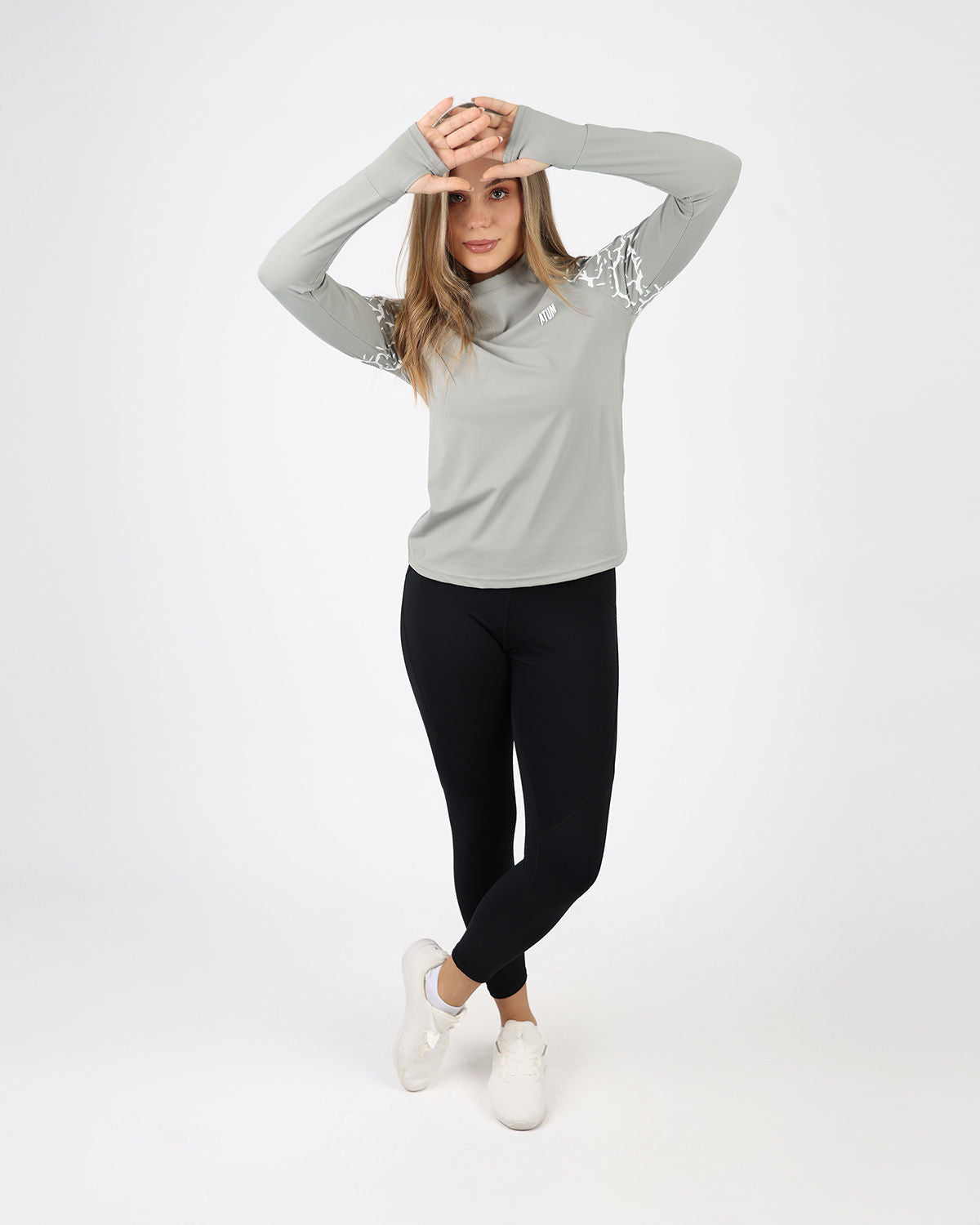 Graphic Long-Sleeve Gray T-Shirt-Atum -41732695