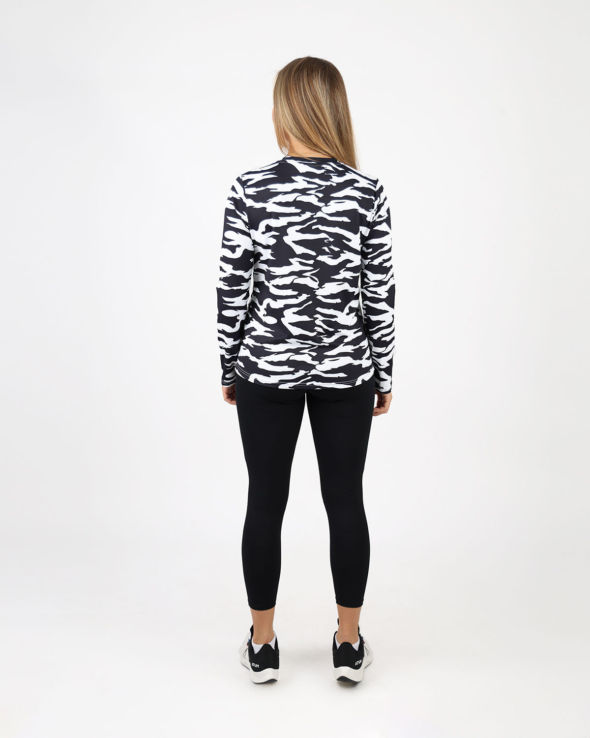 Cinchable Long-Sleeve Black T-Shirt-Atum -62007267