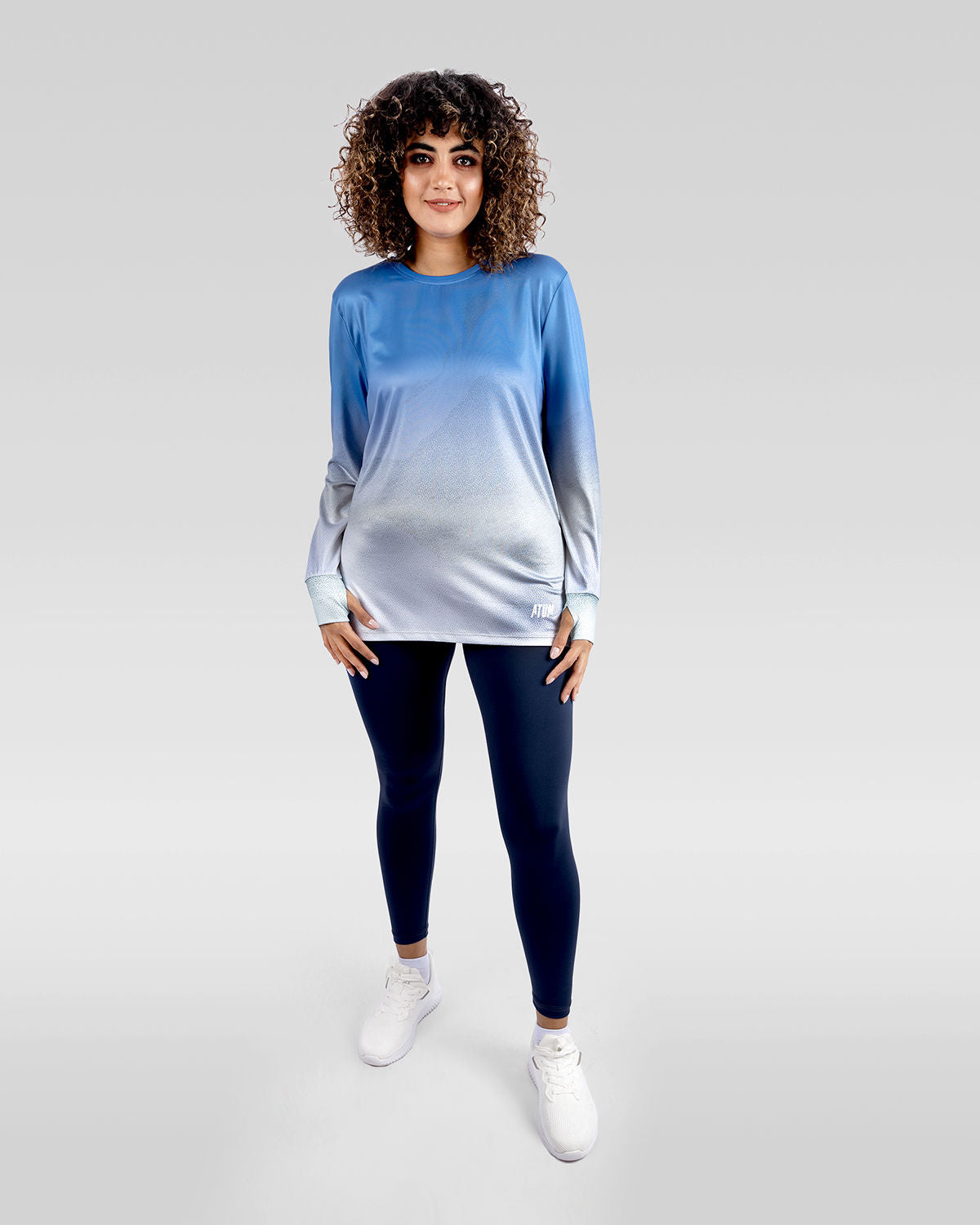 Women's Gradient Blue Top-Atum -64532142