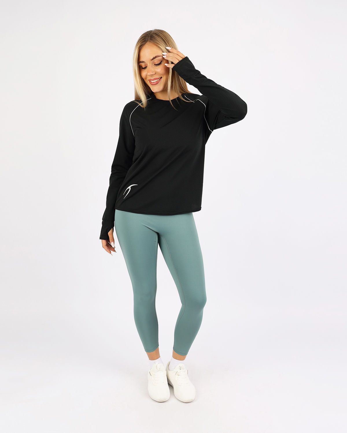 Long-Sleeve Training Black Top-Atum -65897320