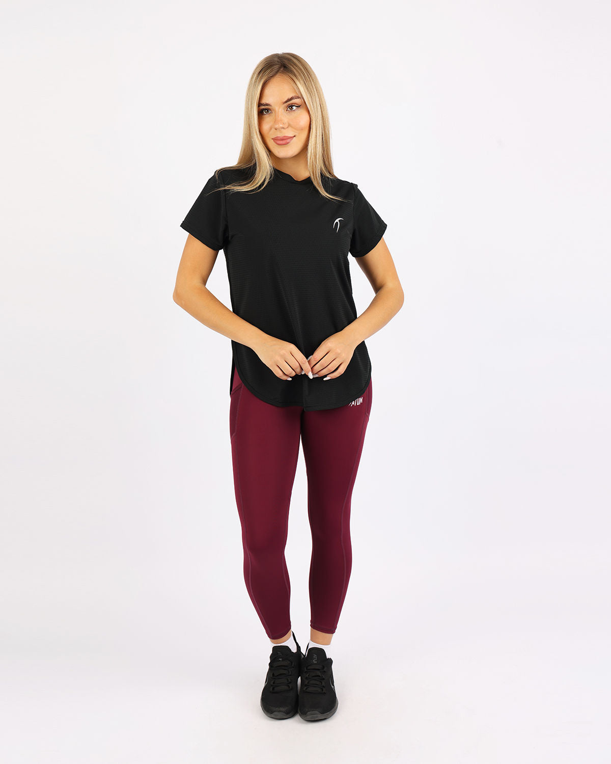 Short-Sleeve Breathable Black Top-Atum -61733148