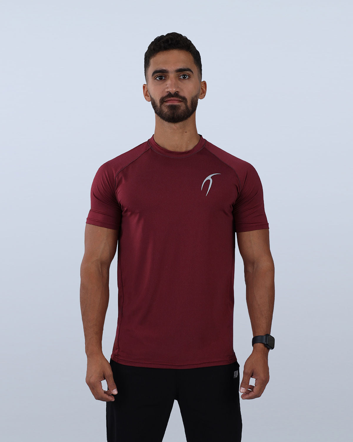 قميص اللياقة البدنية Dri-FIT بأكمام قصيرة