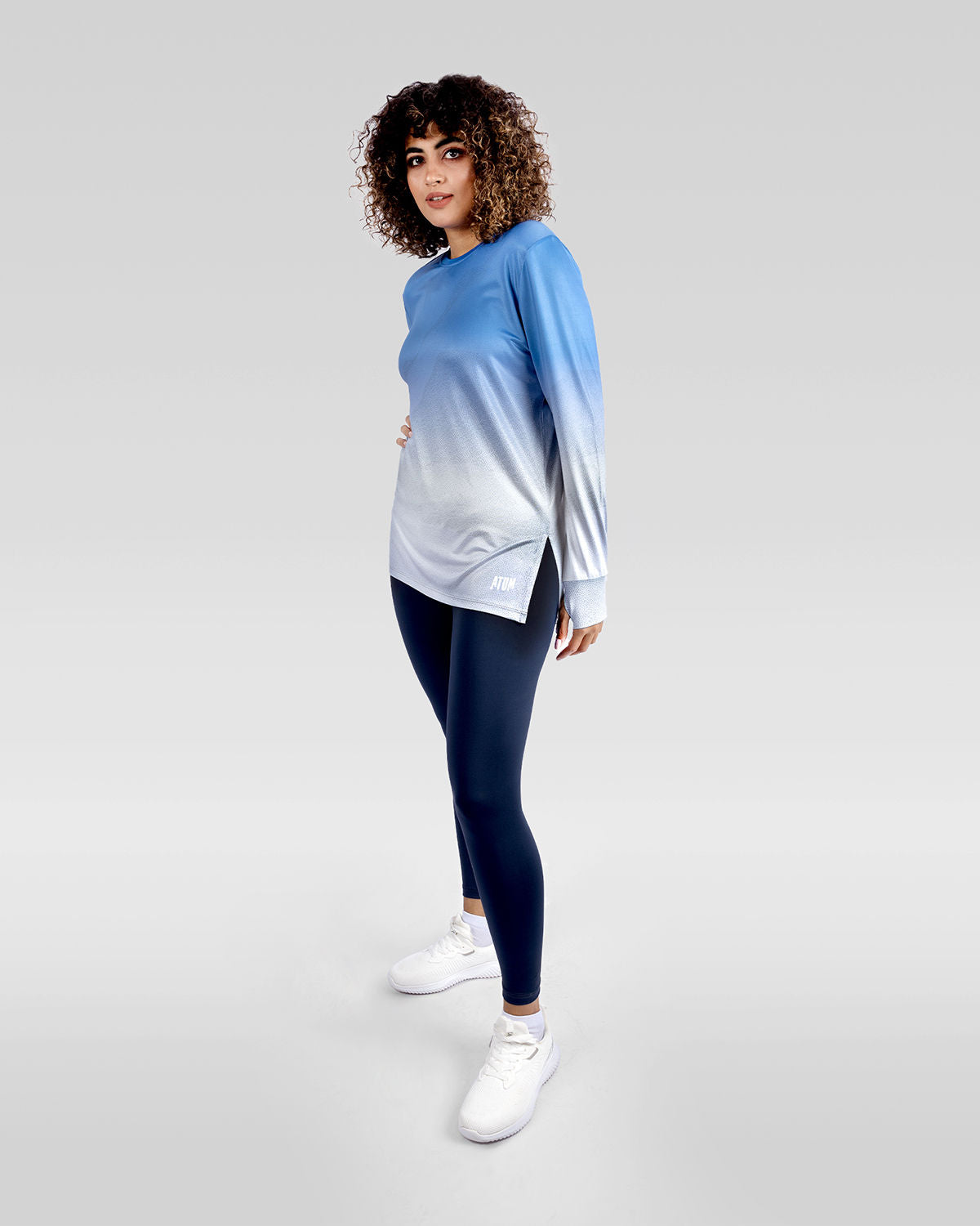 Women's Gradient Blue Top-Atum -29913833