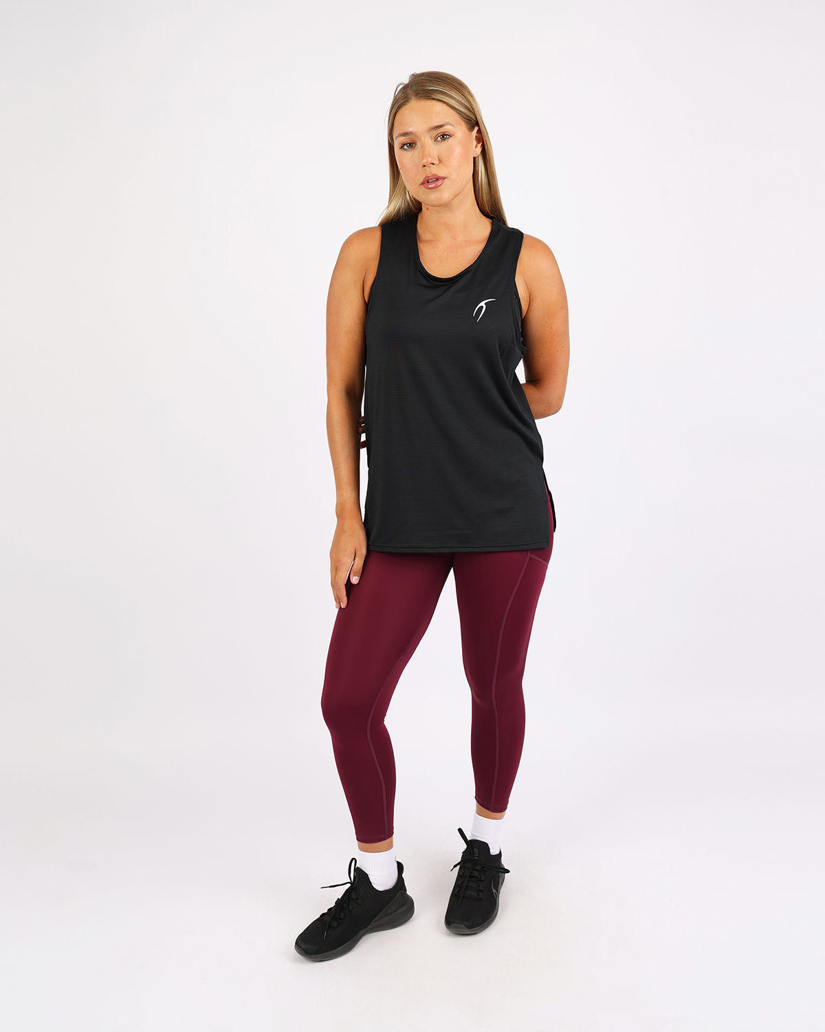 Vivid Motion Black Tank Top-Atum -11928308