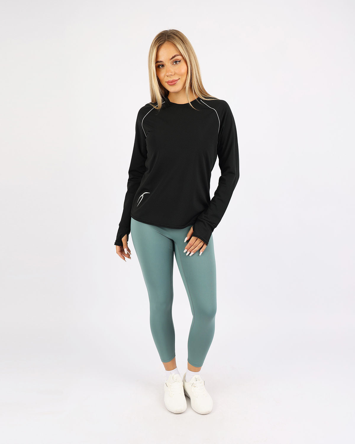 Long-Sleeve Training Black Top-Atum -57498472