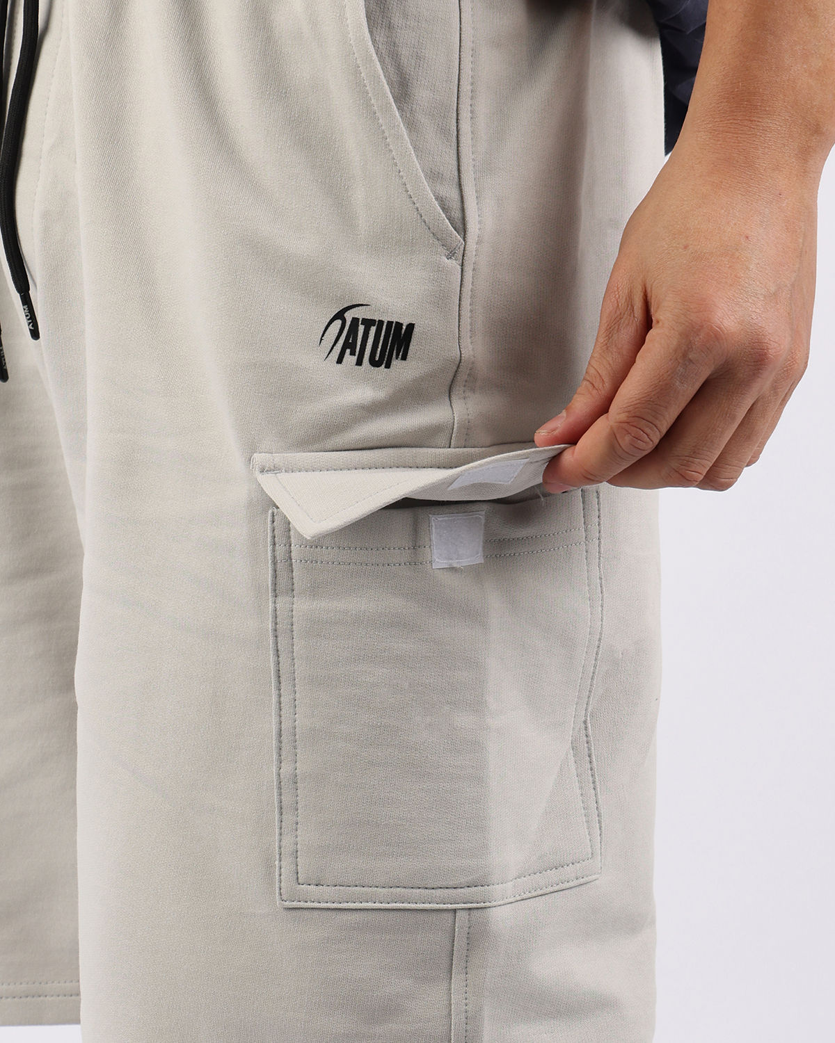 Essential Cargo Men's Gray Shorts-Atum -24669597