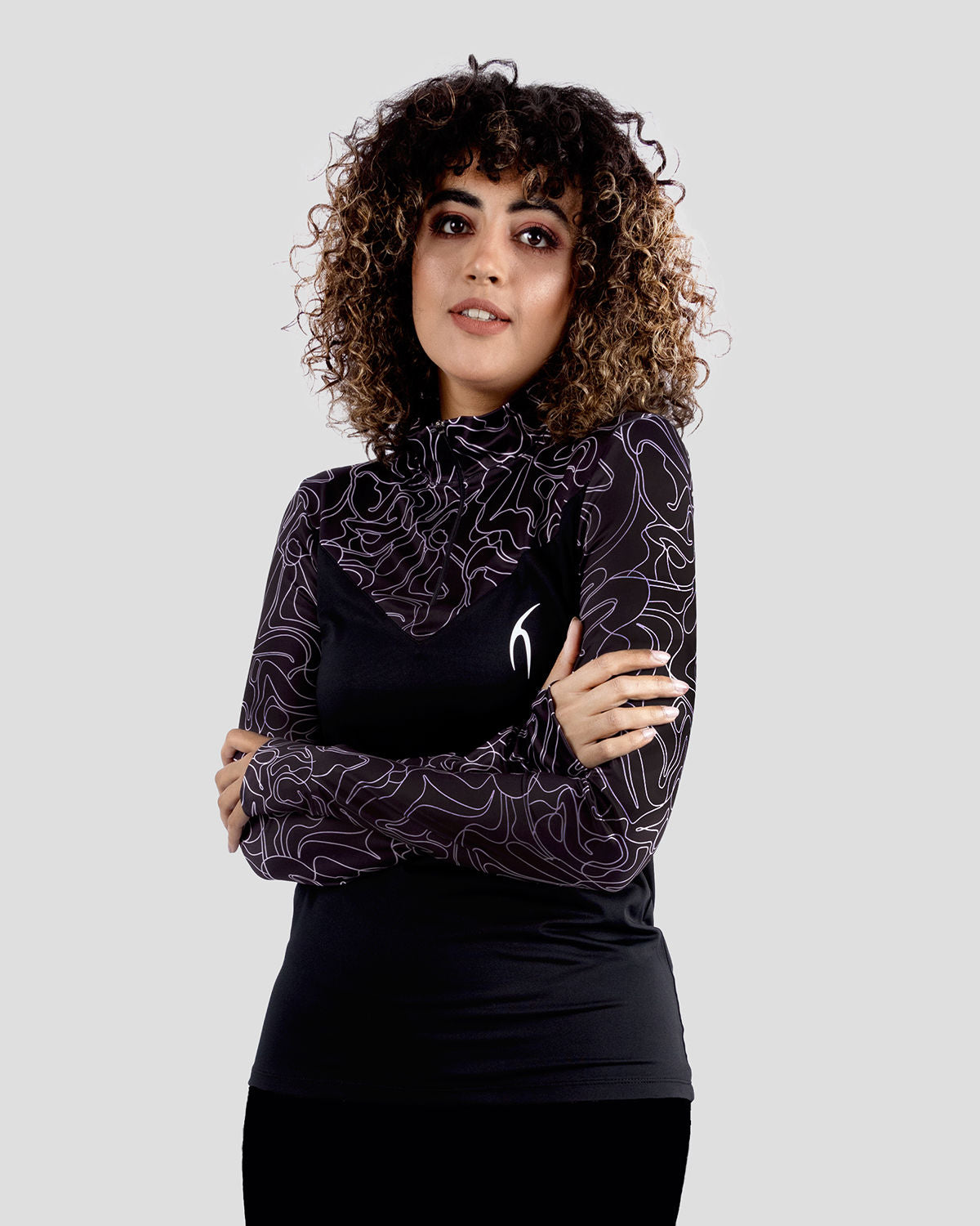 High-Neck Limitless Black Top-Atum -30500990